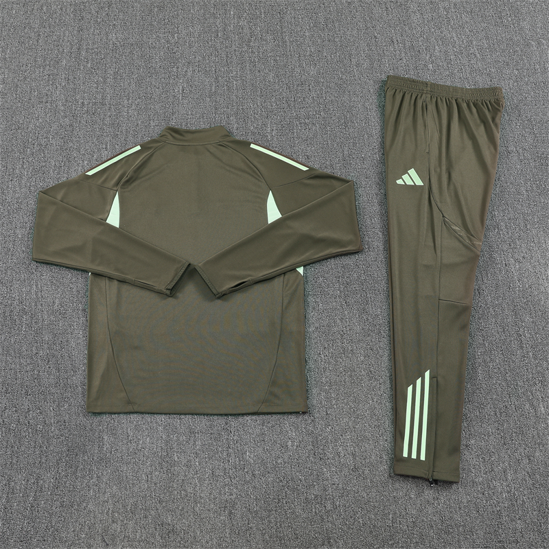 Real Madrid 2025/26 Tracksuit Grey 1/4 Zip