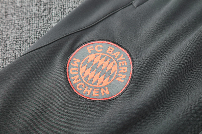 FC Bayern Münich 2025/26 Tracksuit Grey 1/4 Zip
