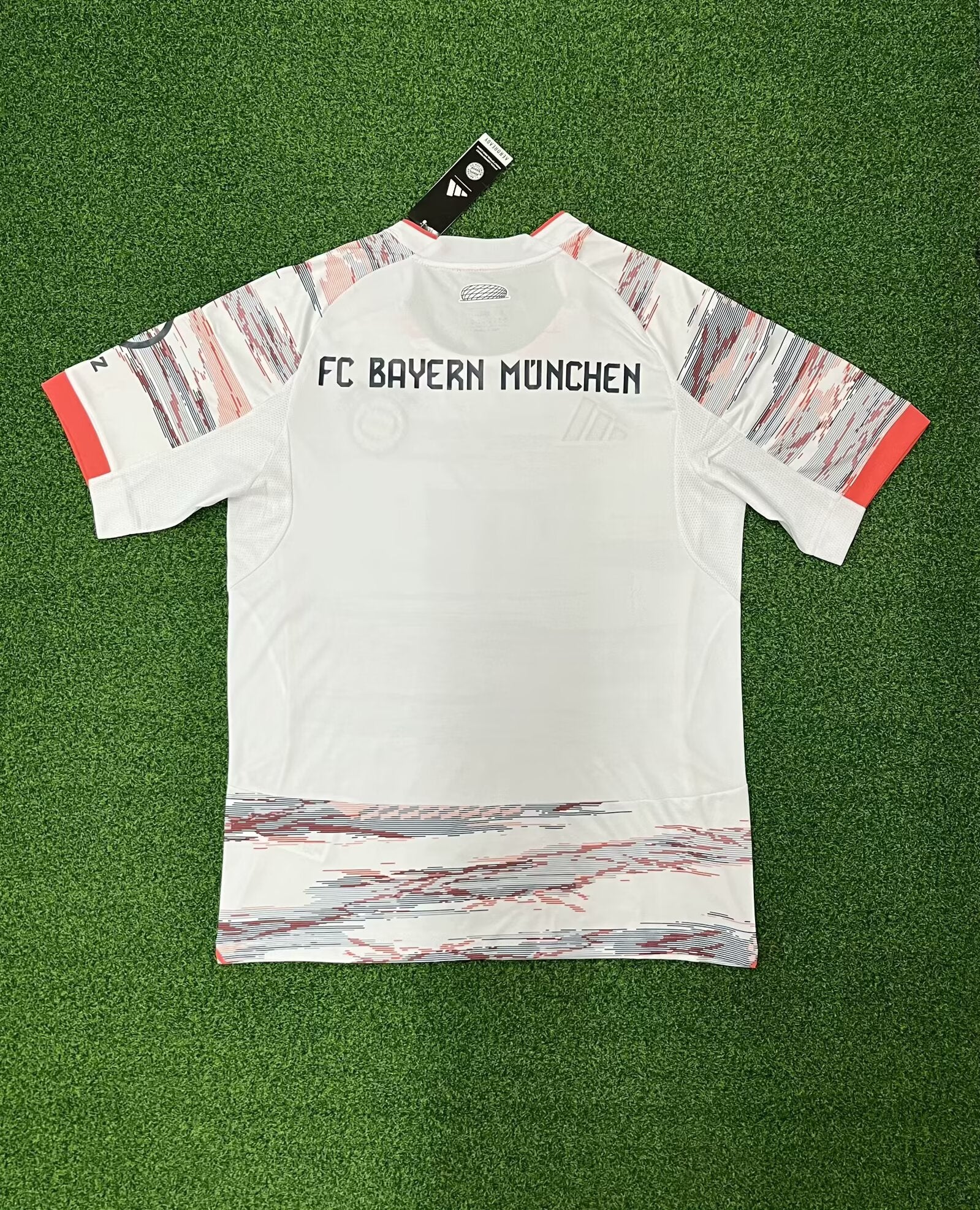 FC Bayern München 2025/26 Away Kit