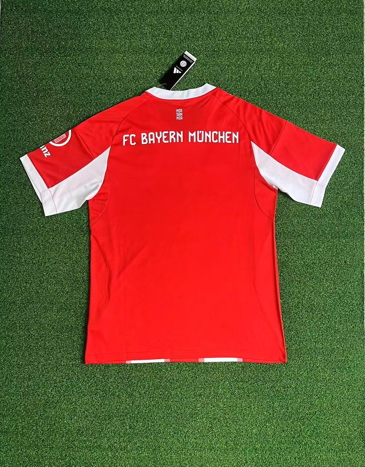 FC Bayern München 2025/26 Home Kit