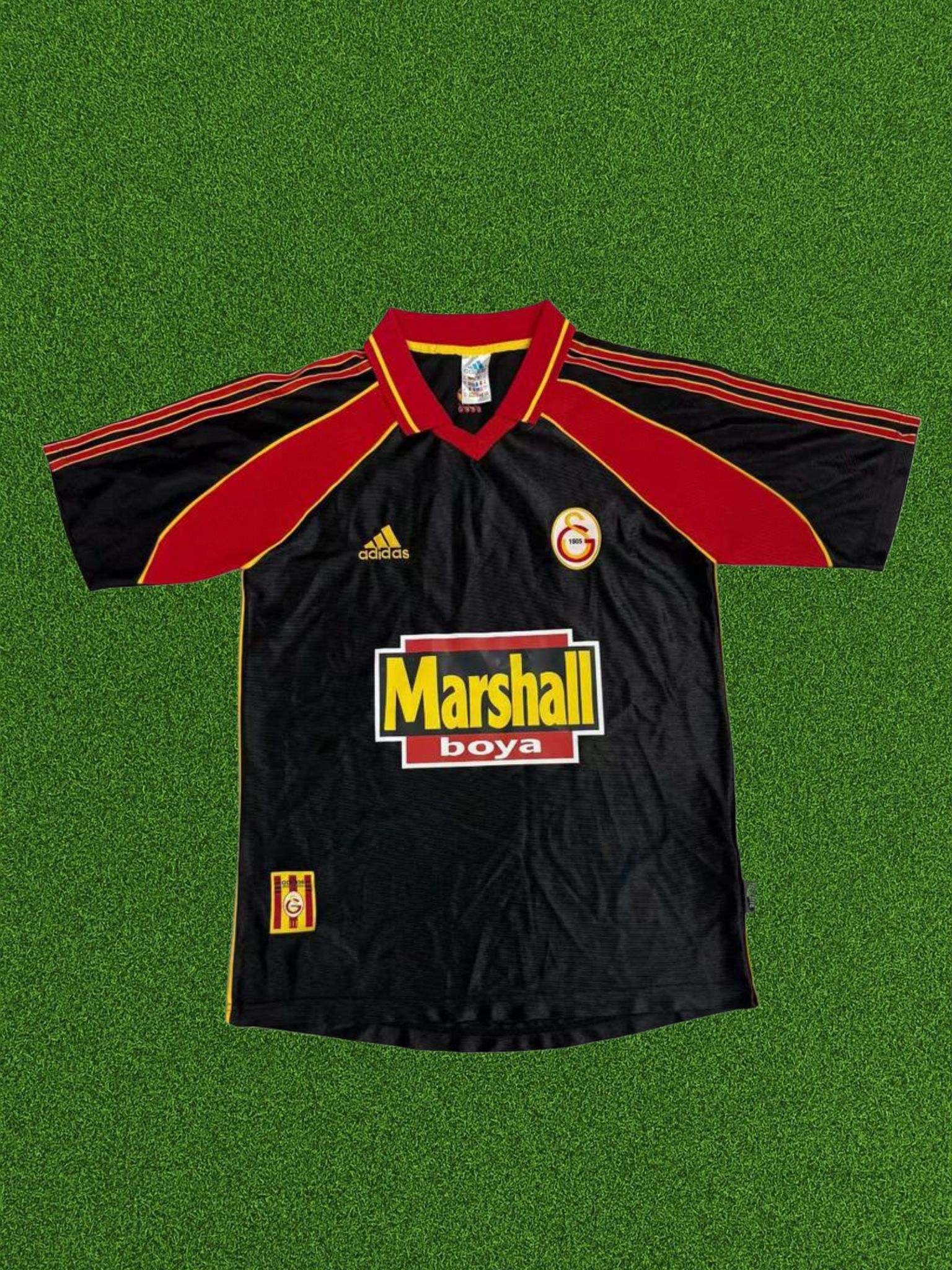 Galatasaray 1999/00 Third Kit