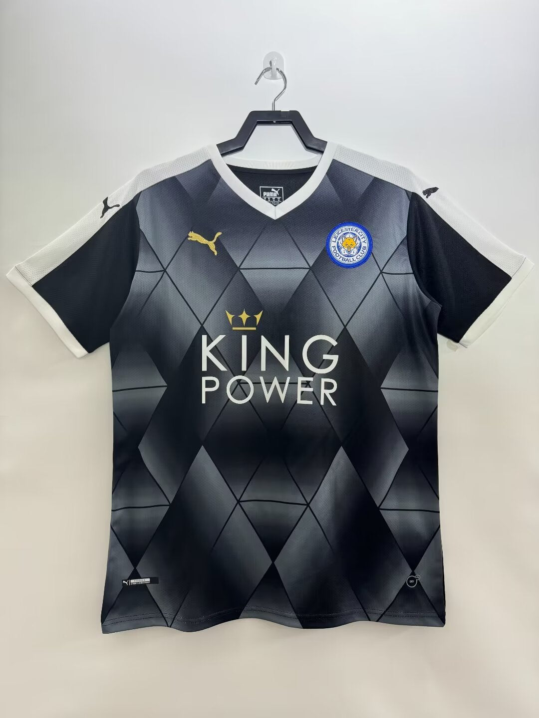 Leicester City 2015/16 Retro Away Kit