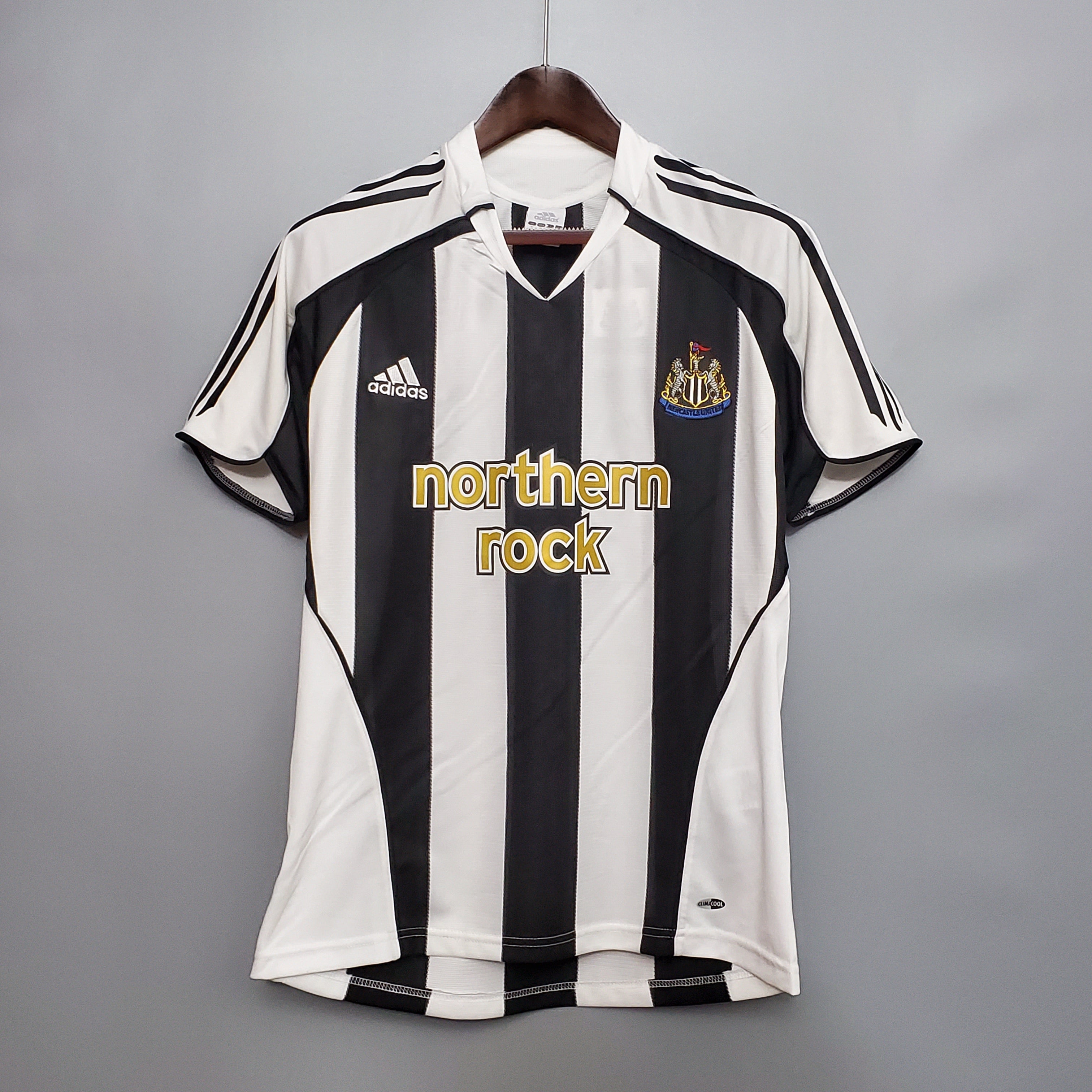 Newcastle United 2005/06 Retro Home Kit
