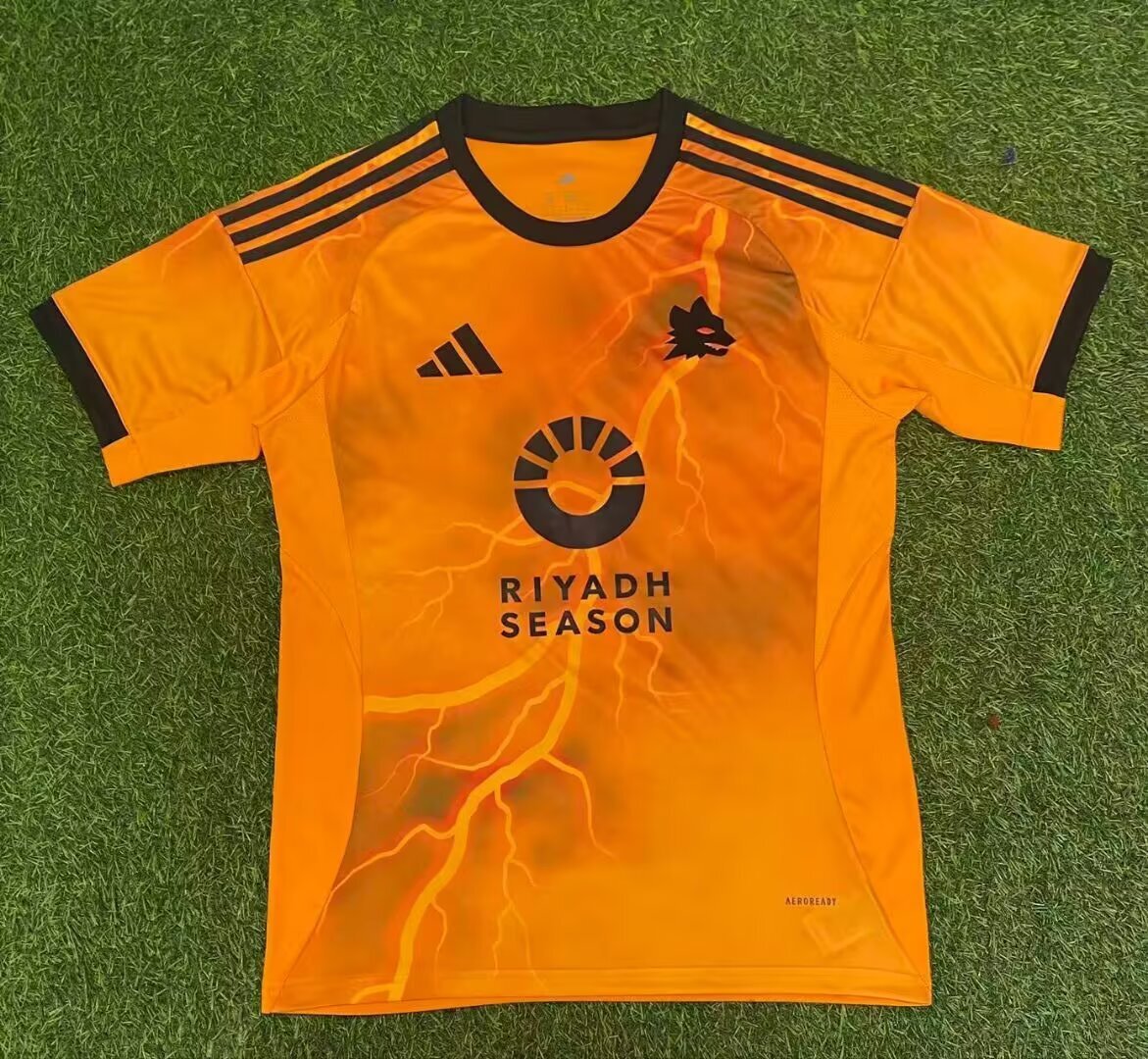 AS Roma 2025/26 Away Kit