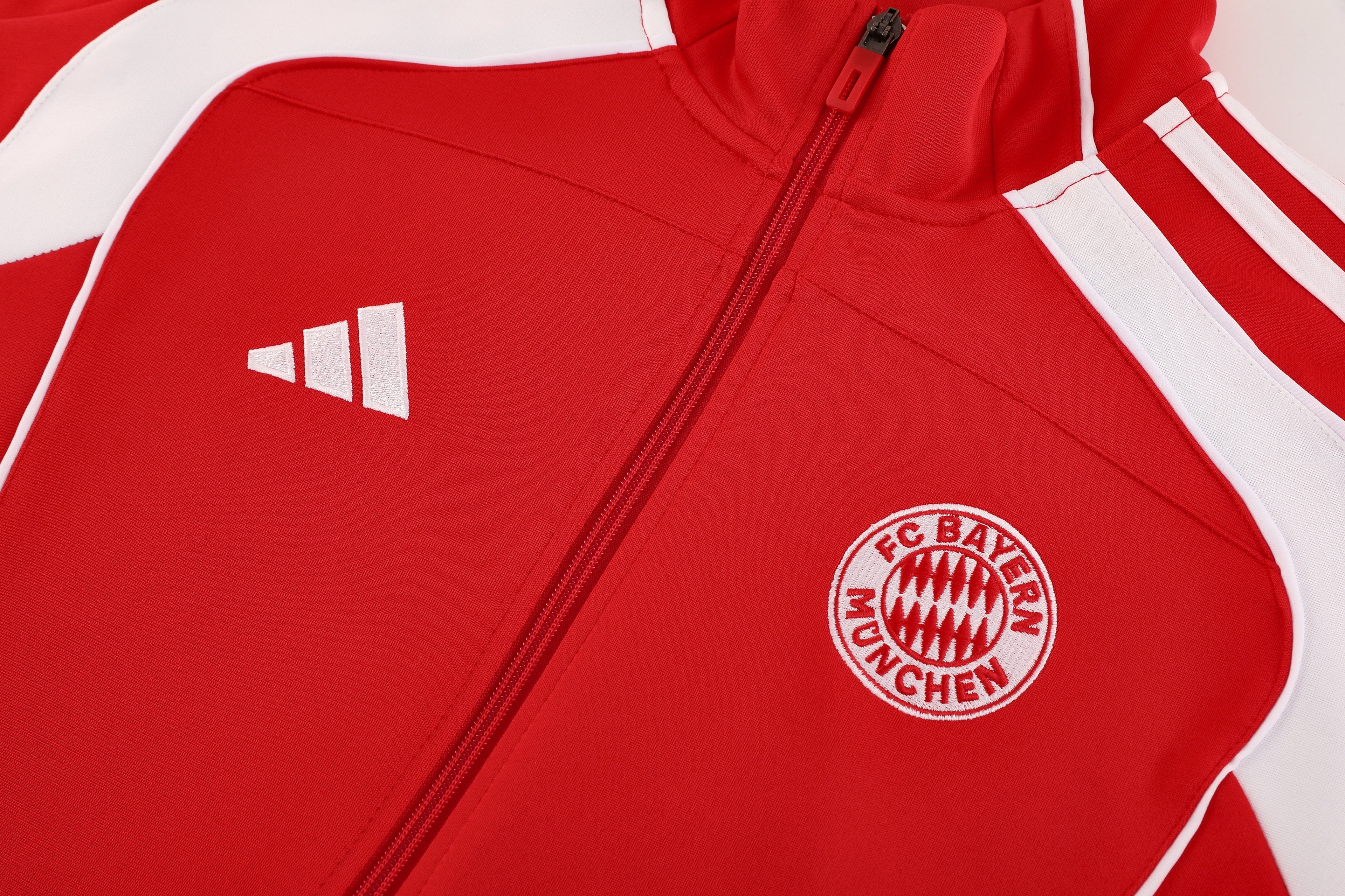 FC Bayern Munich 2025/26 Tracksuit Poly
