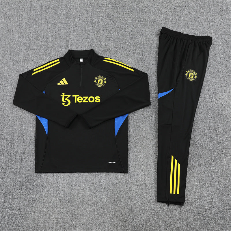 Manchester United 2025/26 Tracksuit Black 1/4 Zip